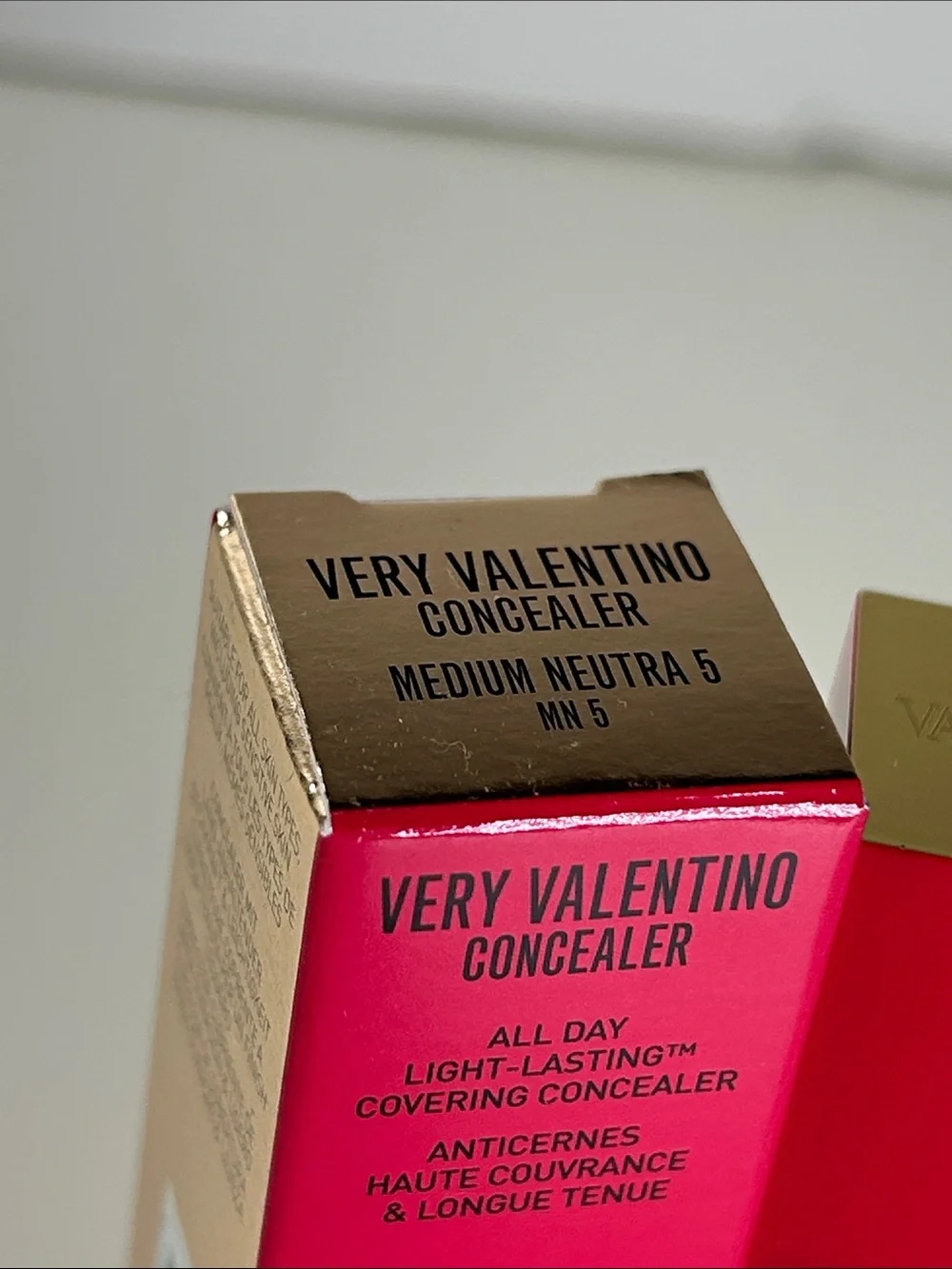 Valentino Very Valentino Concealer -Medium Neutral 5